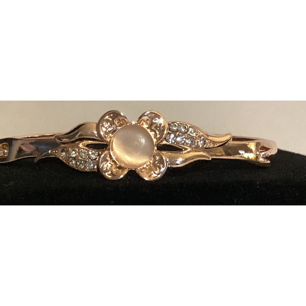 2464 NWT Rose Gold Bracelet Bangle With Pink Beads and Cubic Zirconia Crystals